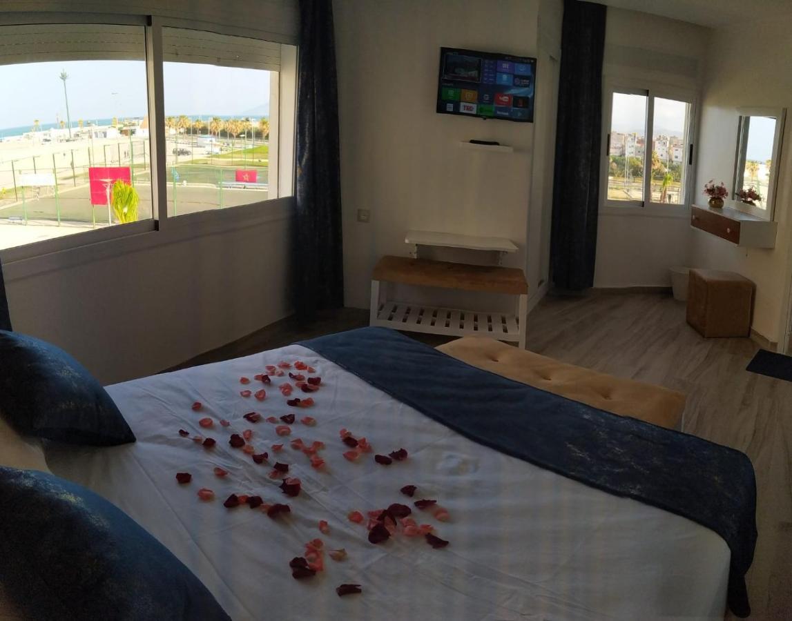 Hostal Mh Borj Martil Exterior photo